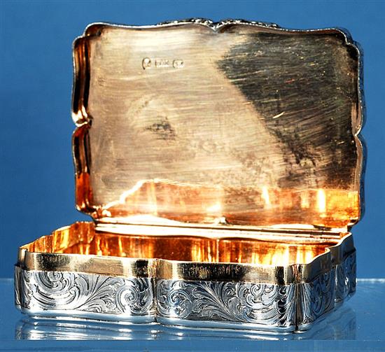 An early Victorian silver table snuff box, Length 4”/100 mm Width 47mm Weight 8.1oz/230grms